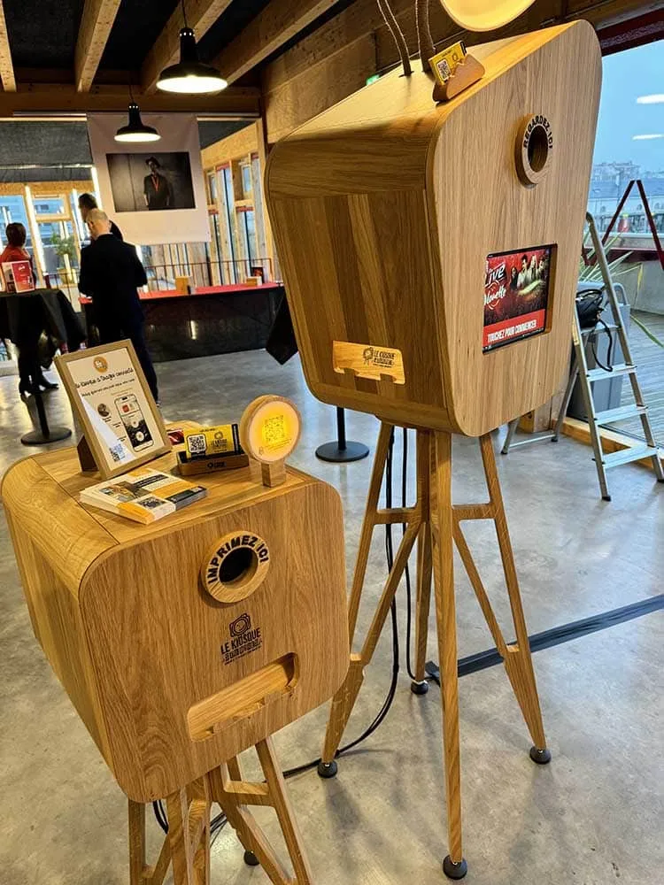 Duo de photobooth en bois