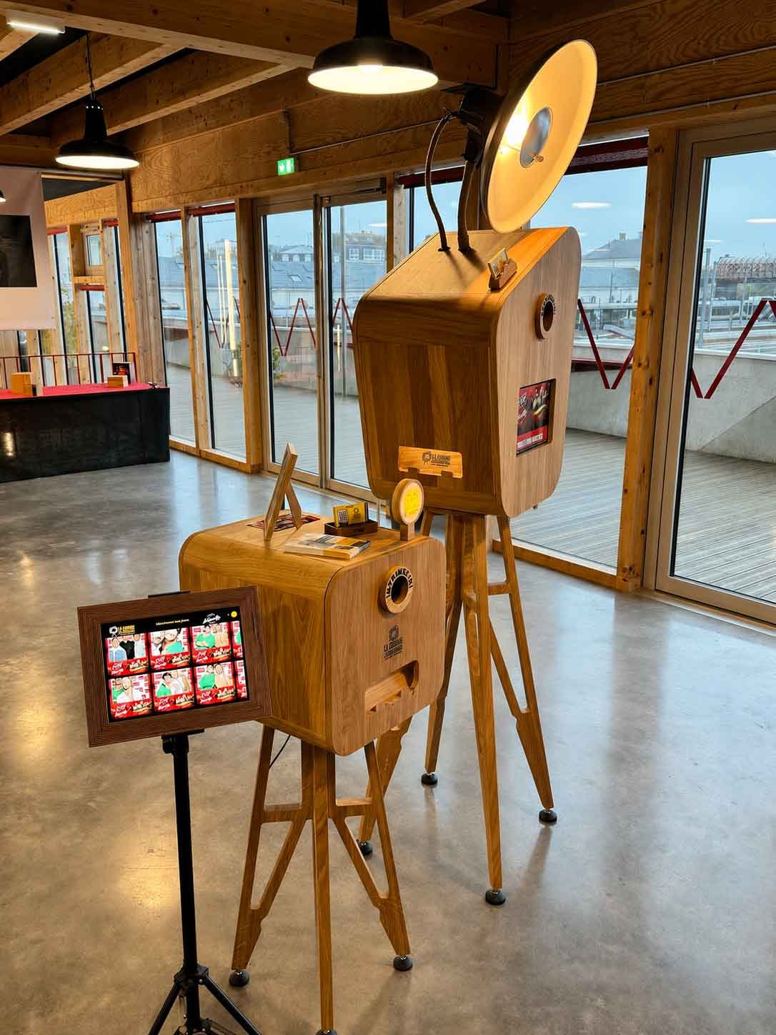 Les solutions photobooth en bois Le Kiosque à Sourires